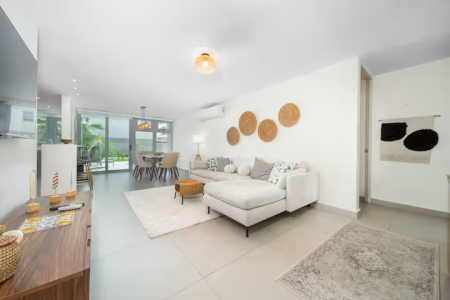 Beach Garden Apartment with Private Pool_airbnb host