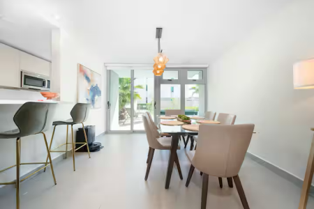 Beach Garden Apartment with Private Pool_airbnb host