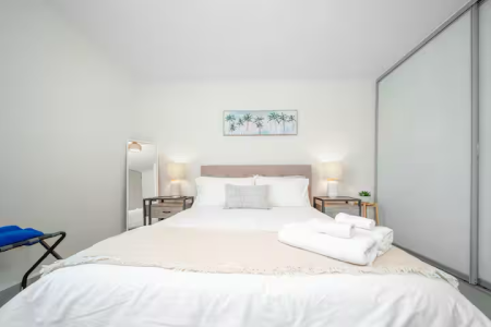 Beach Garden Apartment with Private Pool_airbnb host