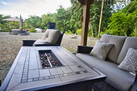 Rainforest Retreat12